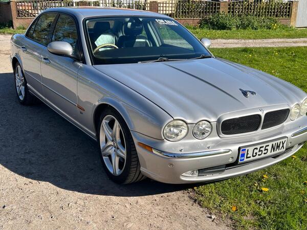 Jaguar XJ 3.0 SE 4dr