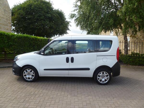 Fiat Doblo 1.6 JTD MultiJet 16v N1 Active L1 4dr