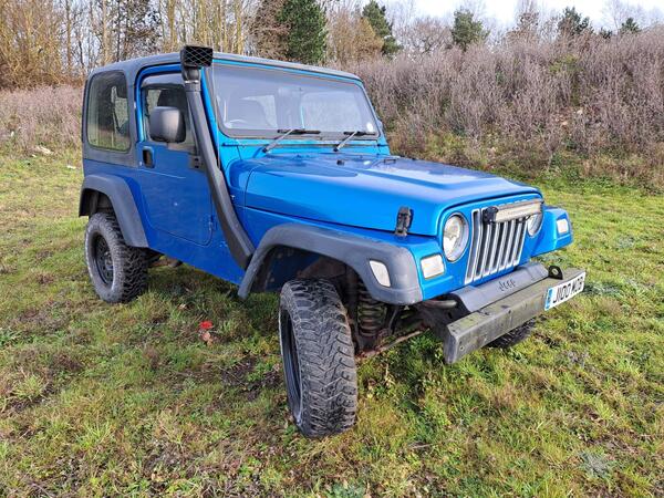 Jeep Wrangler 4.0 Sport TR2 Soft top 4x4 3dr