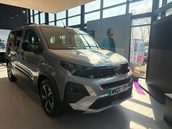 Peugeot e-Rifter 52kWh GT Long MPV Auto 5dr (7.4kW Charger)