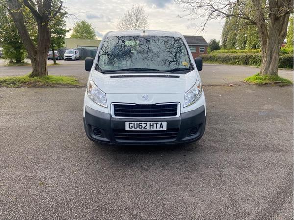 Peugeot Expert Tepee 2.0 HDi Comfort L1 MPV 5dr Diesel Manual (9 seats) (179 g/km, 98 bhp)