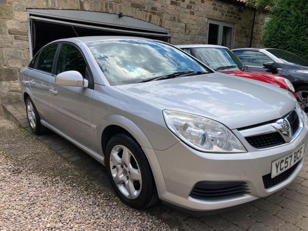 Vauxhall Vectra 1.8 VVT Exclusiv 5dr
