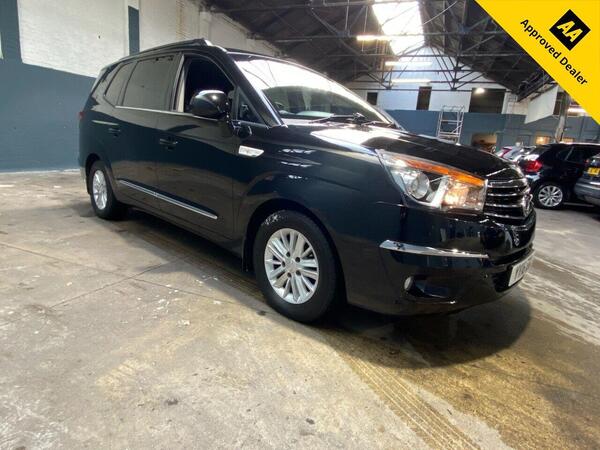 SsangYong Turismo 2.2D EX Euro 6 5dr