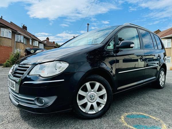 Volkswagen Touran 2.0 TDI Sport 5dr (5 Seats)