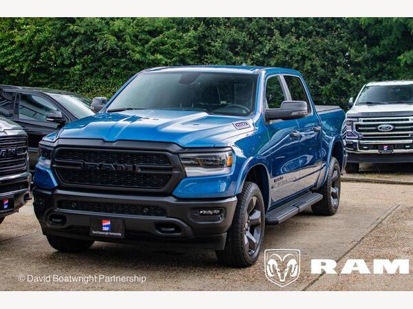 Dodge RAM 1500 Bighorn Built to Serve 5.7L V8 4dr