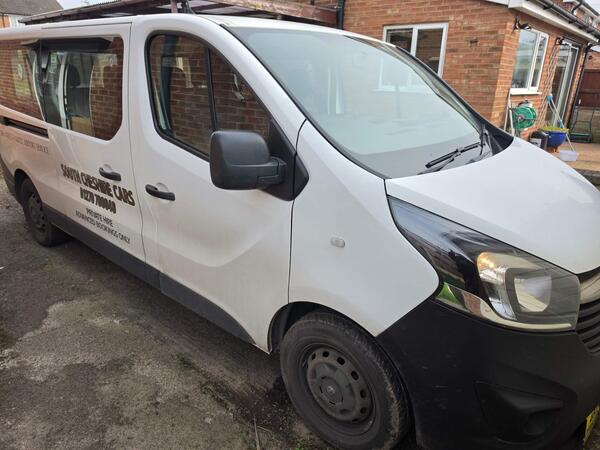 Vauxhall Vivaro 1.6 CDTi 2900 Combi Van Double Cab 5dr Diesel Manual L2 H1 Euro 5 (9 Seat) (115 ps)
