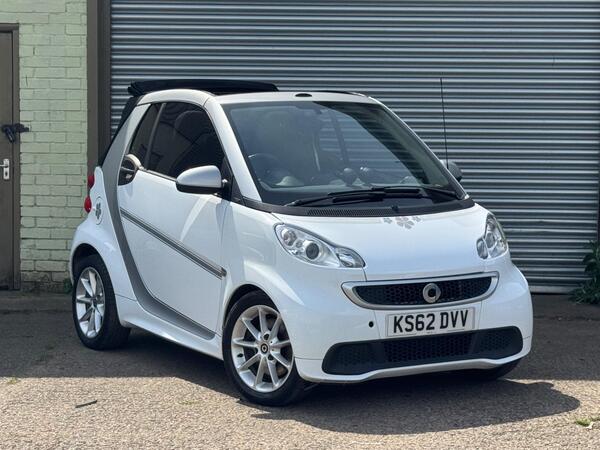 Smart fortwo 1.0 MHD Passion Cabriolet SoftTouch Euro 5 (s/s) 2dr