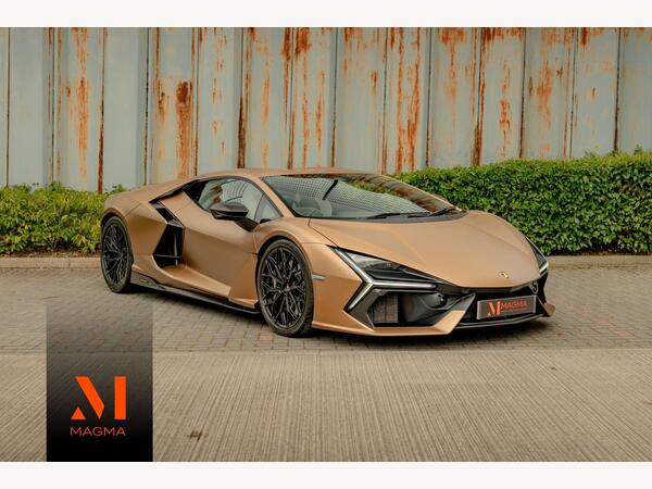 Lamborghini Revuelto 6.5 V12 HPEV 3.8kWh AMT 4WD Euro 6 2dr