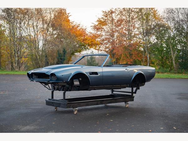 Aston Martin V8 5.3 V8 Volante (POW) Manual 2dr