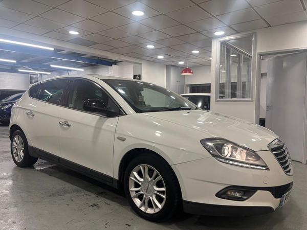 Chrysler Delta 1.4 M-Air SE Euro 5 (s/s) 5dr