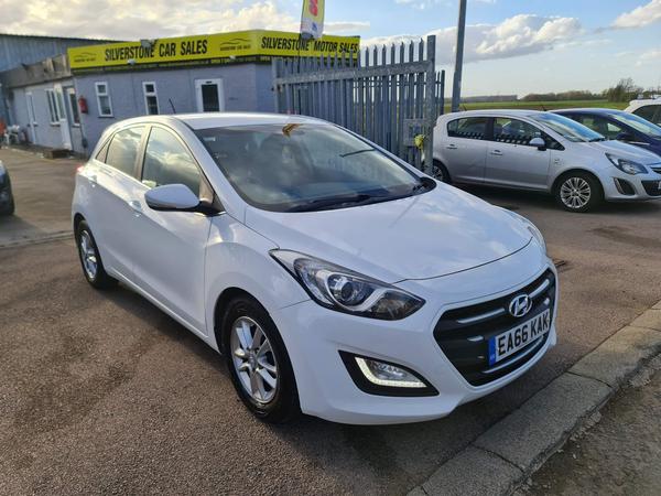 Hyundai i30 1.6 CRDi Blue Drive SE Nav Euro 6 (s/s) 5dr