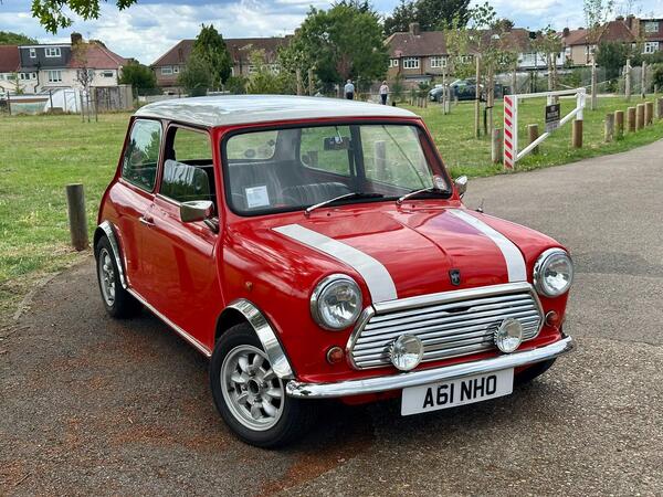 Austin Mini 1.0 City E 2dr