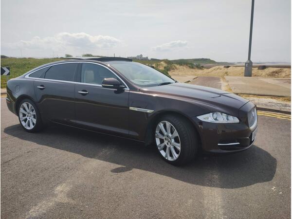 Jaguar XJ 3.0d V6 Portfolio Auto Euro 5 (s/s) 4dr (LWB)