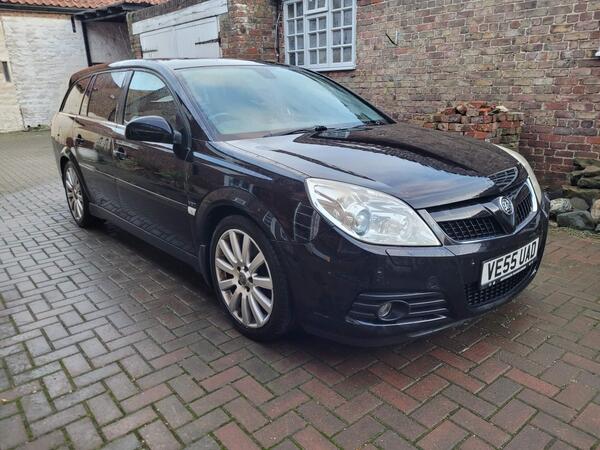 Vauxhall Vectra 2.8i Turbo V6 24V Elite 5dr