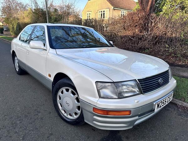 Lexus LS 4.0 400 4dr