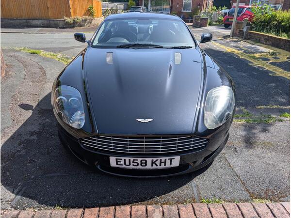 Aston Martin DB9 6.0 V12 T-TronicII Euro 4 2dr