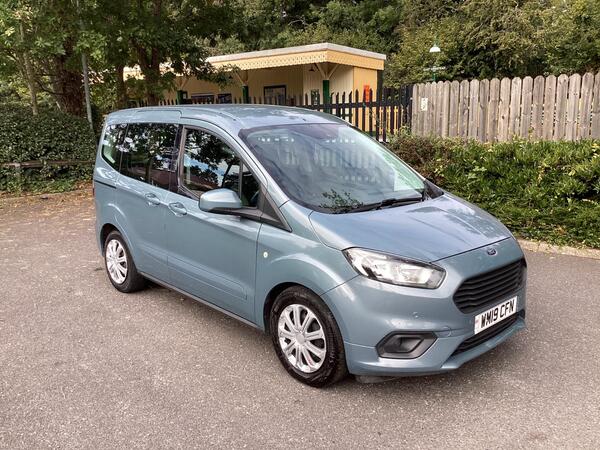 Ford Tourneo Courier 1.0 EcoBoost Zetec Euro 6 5dr