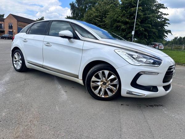 Citroen DS5 1.6 e-HDi Airdream DStyle EGS6 Euro 5 (s/s) 5dr