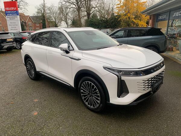 Omoda 9 1.5T SHS 34.46kWh Noble DHT3 4WD Euro 6 (s/s) 5dr