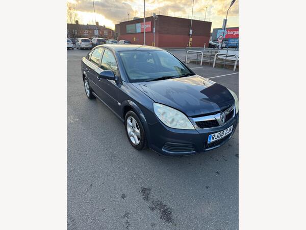Vauxhall Vectra 1.8 VVT Exclusiv 5dr