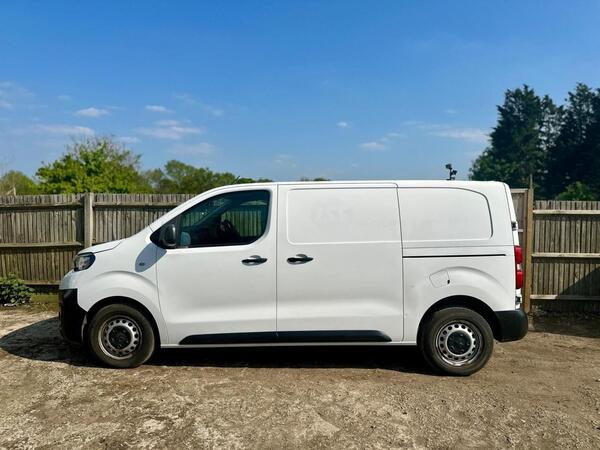 Peugeot Expert 1400 2.0 BlueHDi 120 Professional Van + 119K MILES
