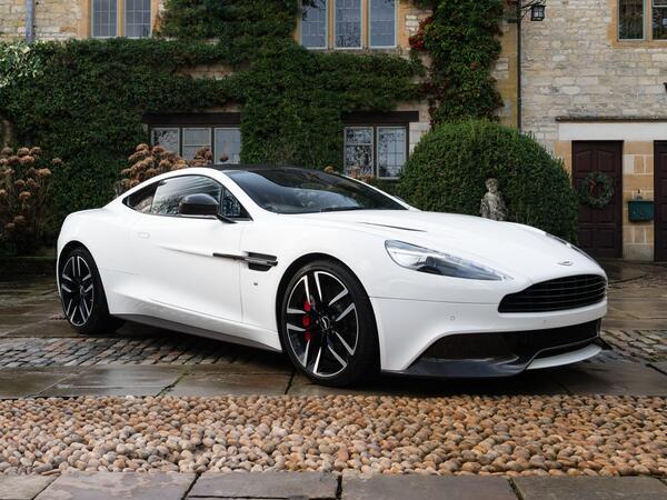 Aston Martin Vanquish 6.0 V12 T-TronIII Euro 6 2dr