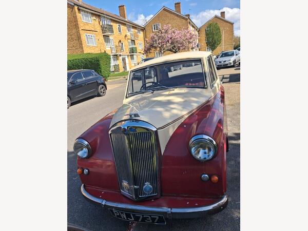 Triumph TR2 2dr