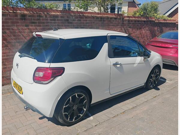 Citroen DS3 1.6 HDi Black Euro 5 3dr
