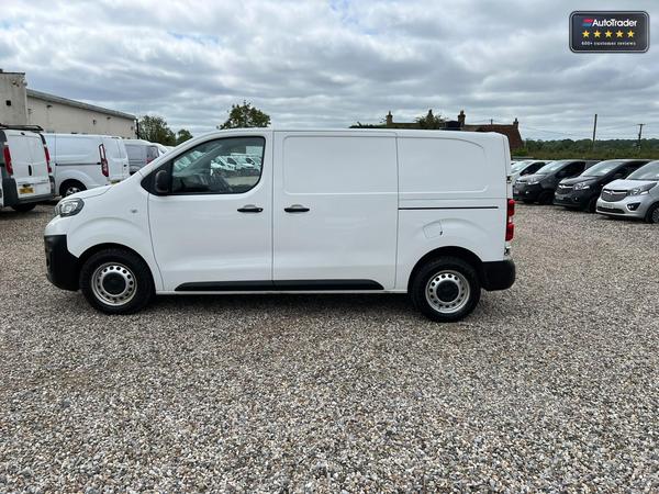 Peugeot Expert MWB L2H1 Blue Hdi Professional Standard Air Con Cruise EURO 6 NO VAT