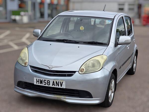 Perodua Myvi 1.3 EZi SE 5dr