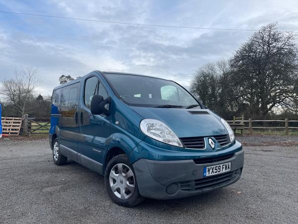 Renault Trafic 2.0 TD dCi SL27 Phase 3 Minibus 4dr Diesel QS6 (9 Seats) (207 g/km, 115 bhp)