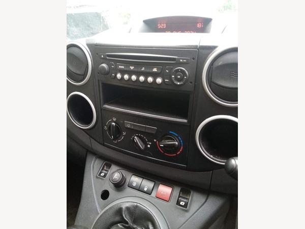 Peugeot Partner 1.6 HDi S Crew Van 4dr Diesel Manual L2 (147 g/km, 92 bhp)