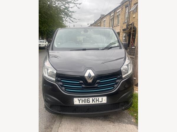 Renault Trafic 1.6 dCi ENERGY 27 SpaceClass LWB Euro 6 (s/s) 5dr (9 Seat)
