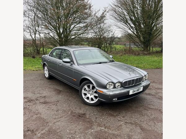 Jaguar XJ 3.6 XJ8 SE Saloon 4dr Petrol Automatic (254 g/km, 262 bhp)