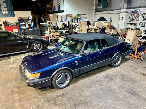 Saab 900 2.0 16v S 2dr
