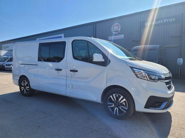 Renault Trafic 2.0 dCi Blue LL30 Extra Sport Crew Van L2 H1 Euro 6 (s/s) 6dr