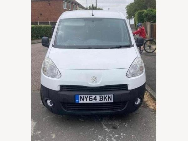Peugeot Partner 1.6 HDi S Crew Van 4dr Diesel Manual L2 H1 (147 g/km, 90 bhp)