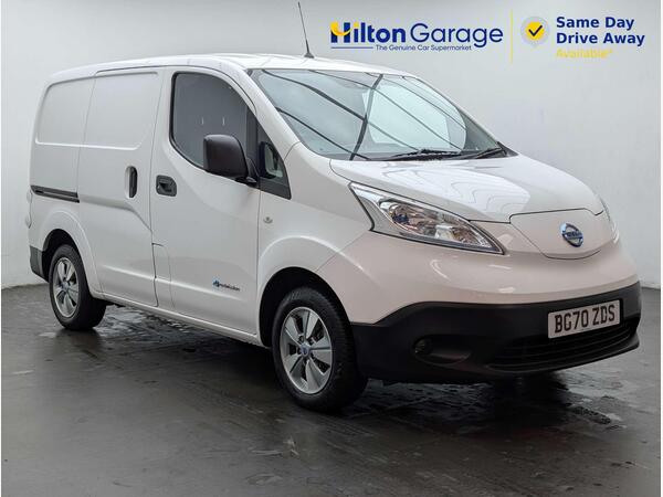 Nissan e-NV200 40kWh Tekna Panel Van 5dr Electric Auto SWB (Quick Charge) (109 ps)