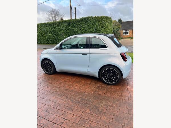 Fiat 500e C 42kWh La Prima Auto 2dr