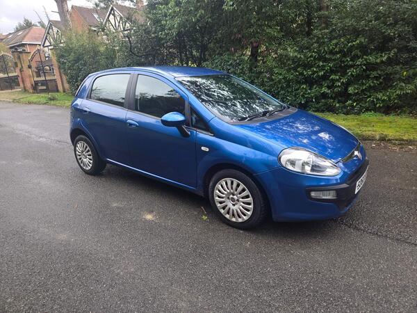 Fiat Punto Evo 1.4 Dynamic Dualogic Euro 5 (s/s) 5dr