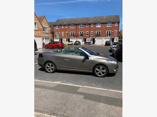 Renault Megane 1.9 dCi Dynamique TomTom Euro 5 2dr
