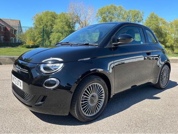 Fiat 500e 42kWh Icon Auto 3dr