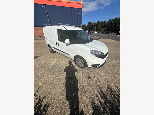 Fiat Doblo 1.3 MultiJetII SX Combi Van 6dr Diesel Manual Euro 5 (s/s) (90 bhp)