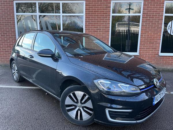 Volkswagen e-Golf 35.8kWh e-Golf Auto 5dr