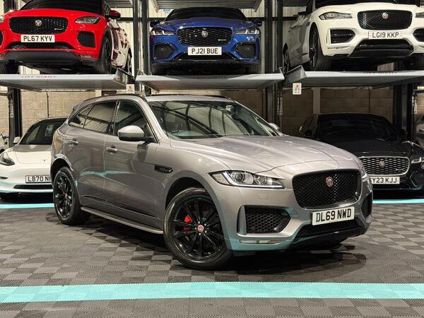 Jaguar F-PACE 2.0 D180 Chequered Flag Auto AWD Euro 6 (s/s) 5dr