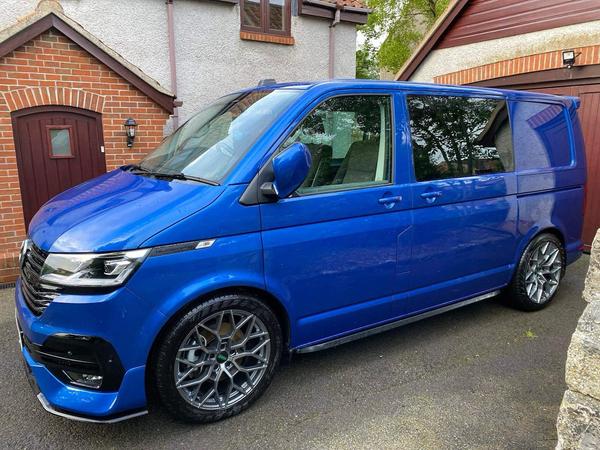Volkswagen Transporter 2.0 BiTDI T30 Highline Crew Van Double Cab 5dr Diesel DSG 4Motion SWB Euro 6 (s/s) (204 ps)