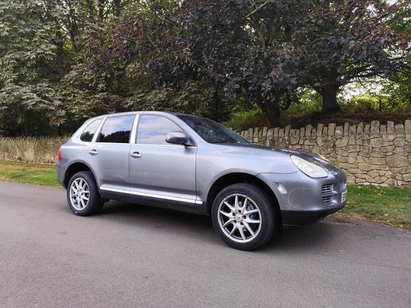 Porsche Cayenne 3.2 V6 Tiptronic S AWD 5dr