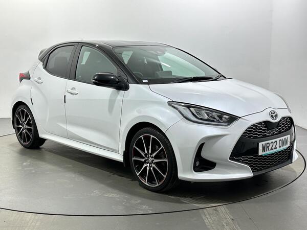Toyota Yaris 1.5 VVT-h GR SPORT E-CVT Euro 6 (s/s) 5dr