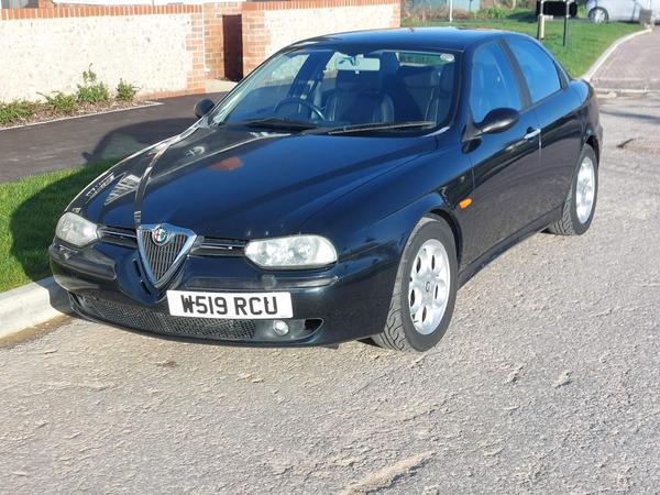 Alfa Romeo 156 2.5 V6 24V Saloon 4dr Petrol Q-System (283 g/km, 190 bhp)