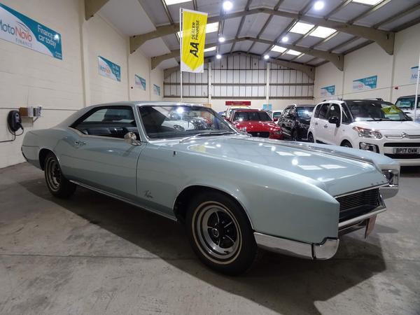 Buick Riviera 2dr